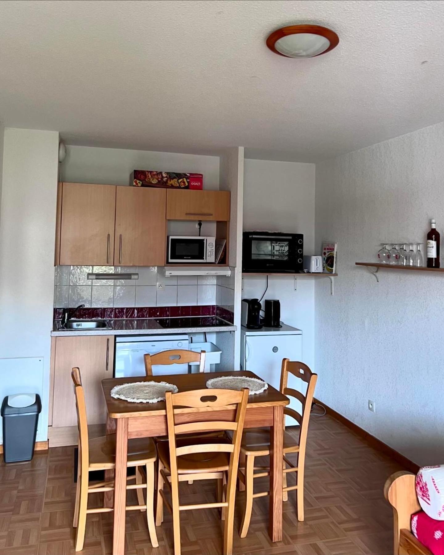 Appartement 4 Personnes Avec Piscine Interieure Пюи-Сен-Венсан Екстериор снимка